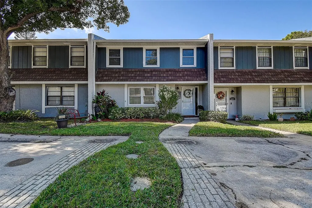 1224 Abbey Crescent Lane Clearwater FL 33759