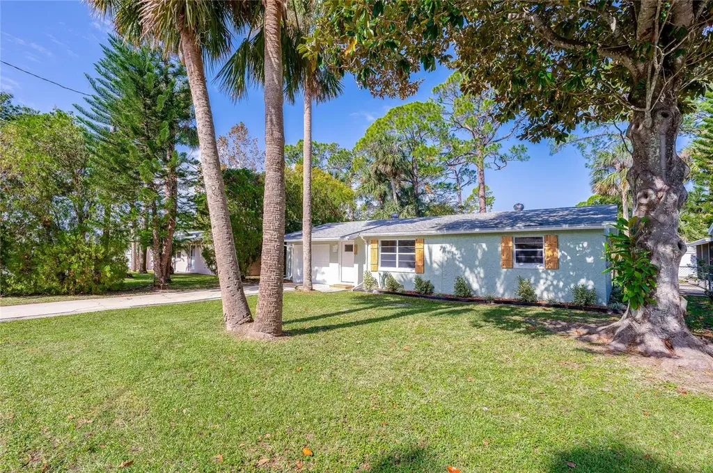 512 Holly Street South Daytona FL 32119
