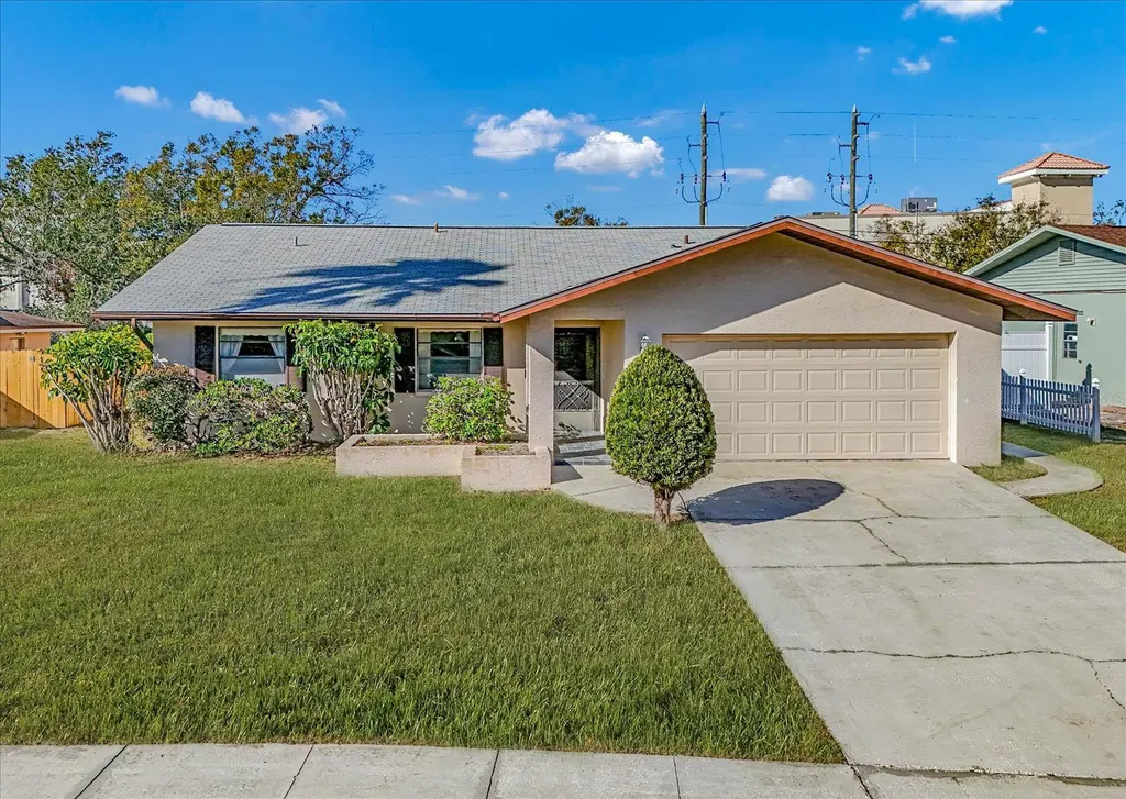 1052 Concord Drive W Dunedin FL 34698