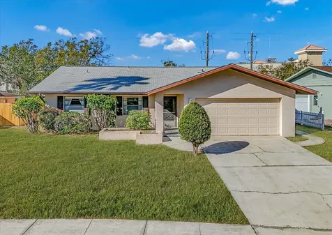 1052 Concord Drive W Dunedin FL 34698