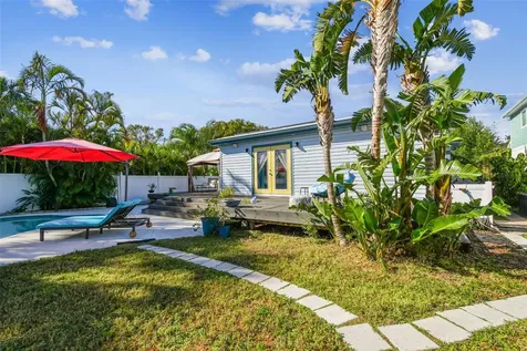 311 N Bradford Avenue Tampa FL 33609