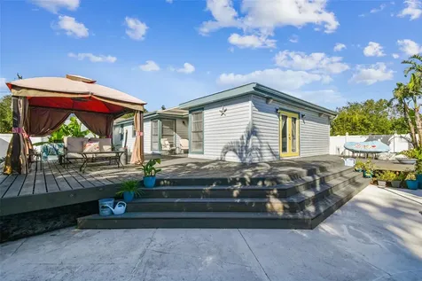 311 N Bradford Avenue Tampa FL 33609