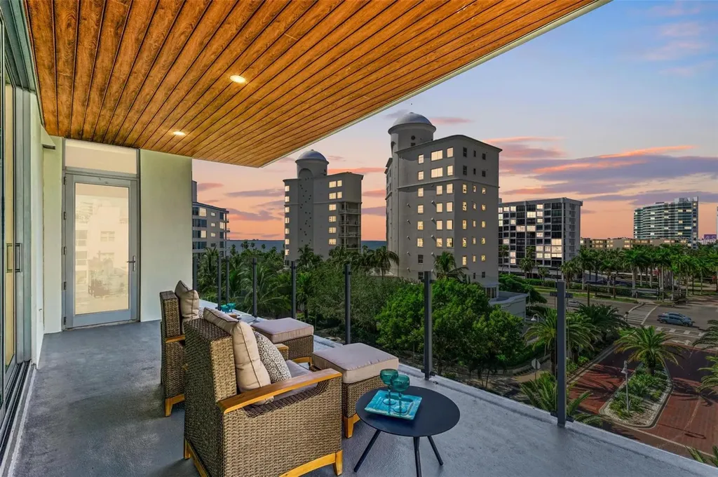 111 Golden Gate Point Sarasota FL 34236