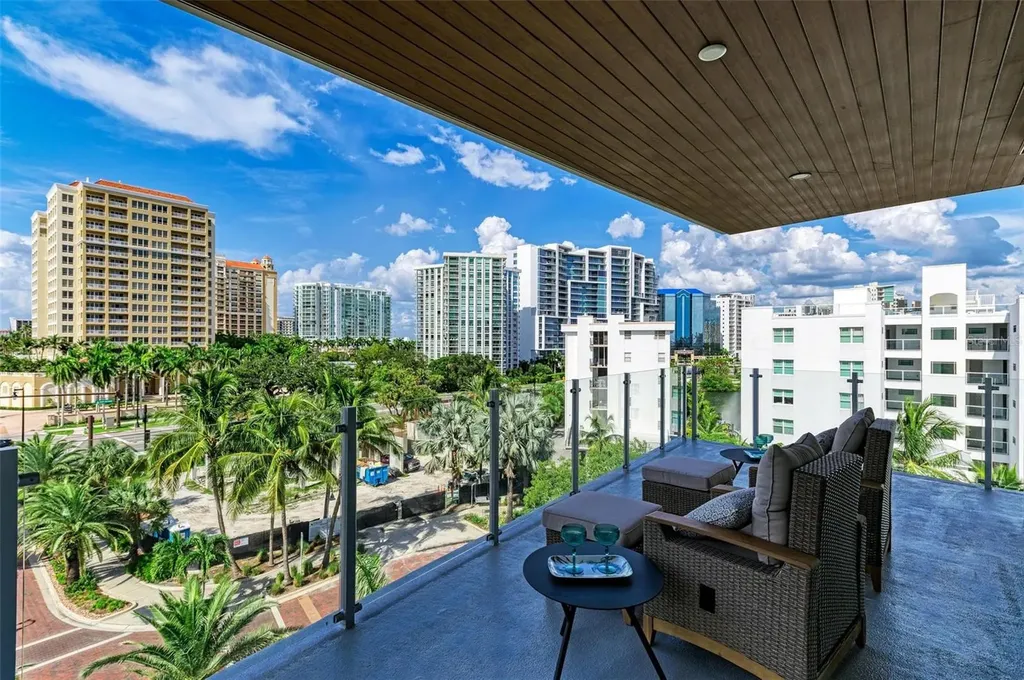 111 Golden Gate Point Sarasota FL 34236