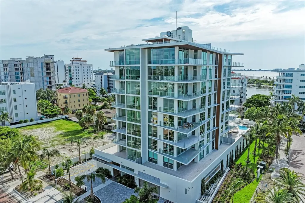 111 Golden Gate Point Sarasota FL 34236