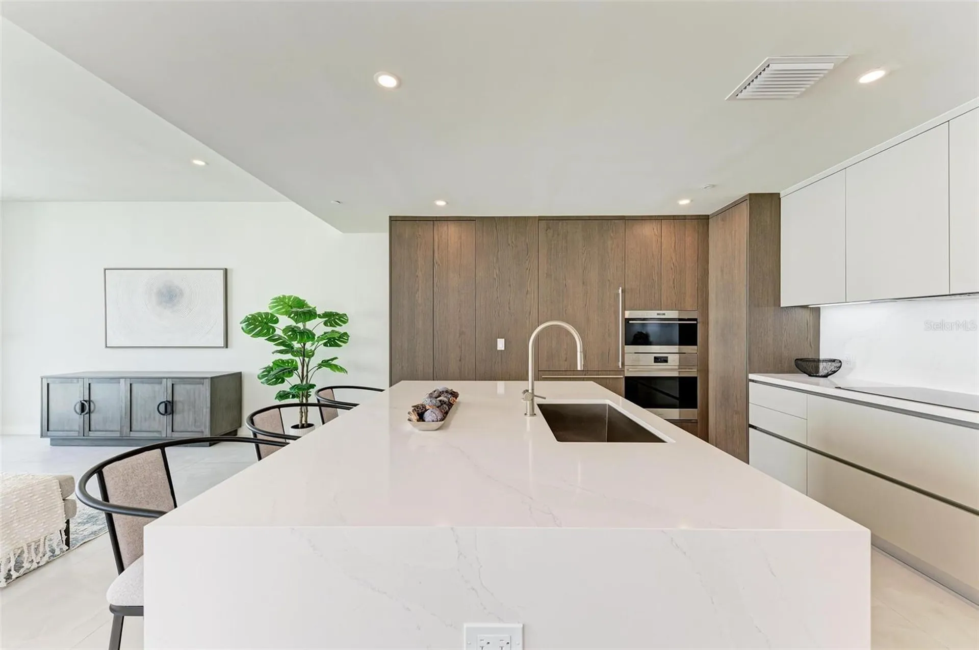 111 Golden Gate Point Sarasota FL 34236
