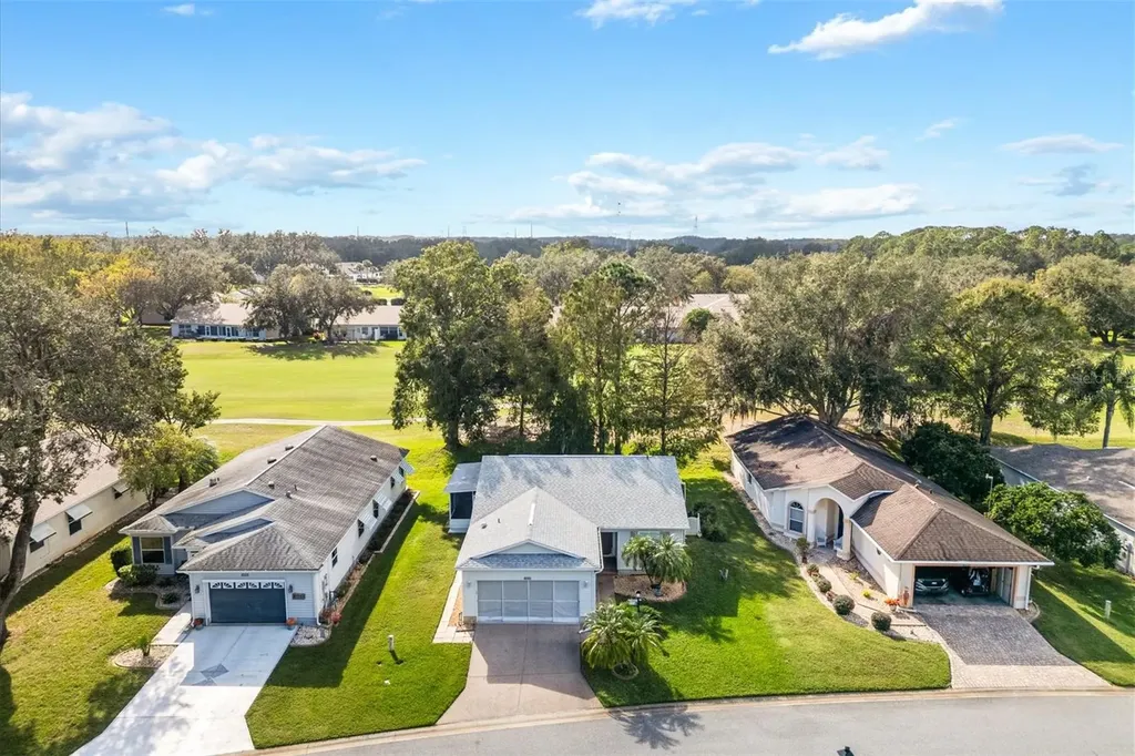 32639 Oak Park Drive Leesburg FL 34748
