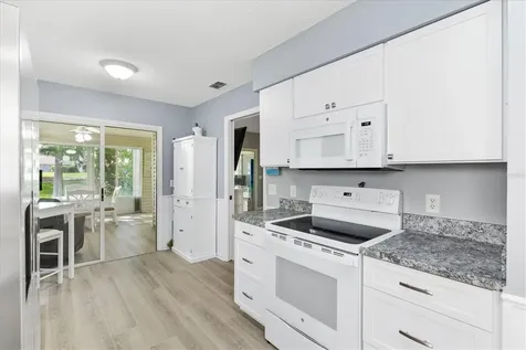 32639 Oak Park Drive Leesburg FL 34748