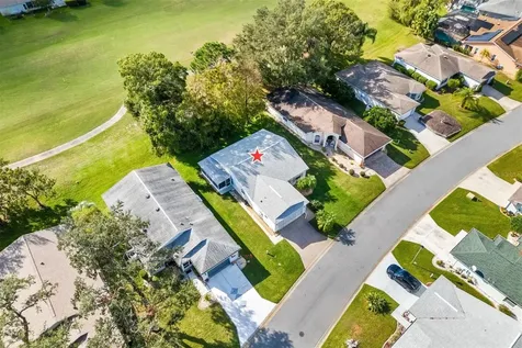 32639 Oak Park Drive Leesburg FL 34748