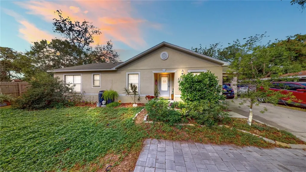 5208 Cherry Avenue Seffner FL 33584