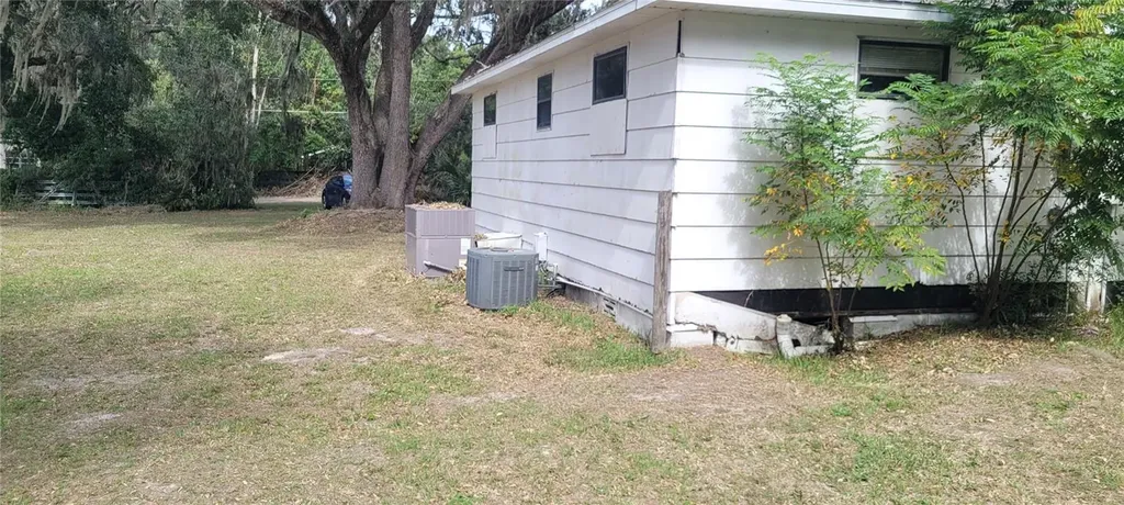 242 Oak Hill Road Lady Lake FL 32159
