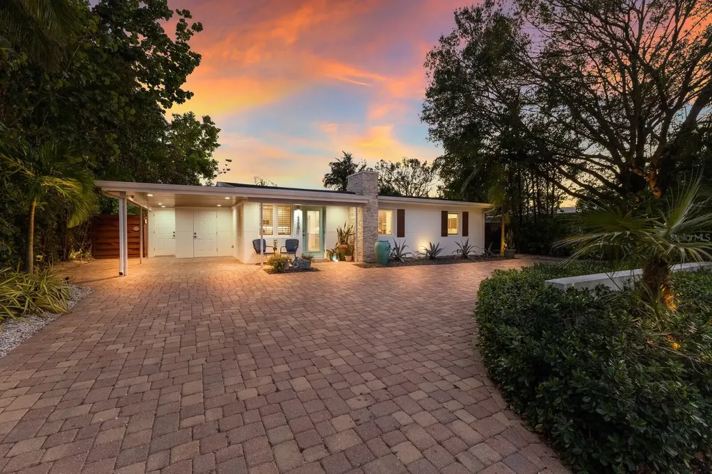 2364 Floyd Street Sarasota FL 34239