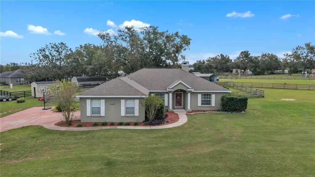 5350 Green Briar Drive Lady Lake FL 32159