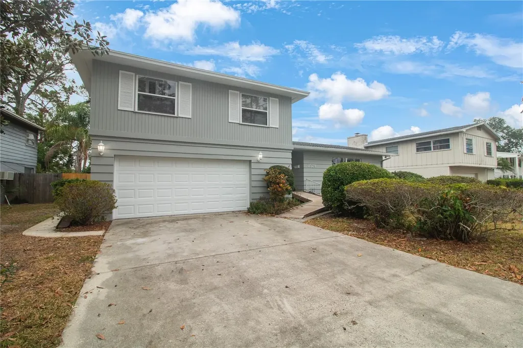 2579 Madrid Way S St Petersburg FL 33712