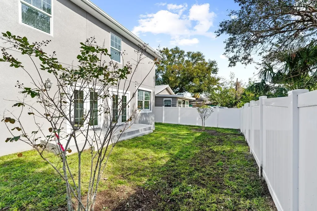 1815 E 22nd Avenue Tampa FL 33605