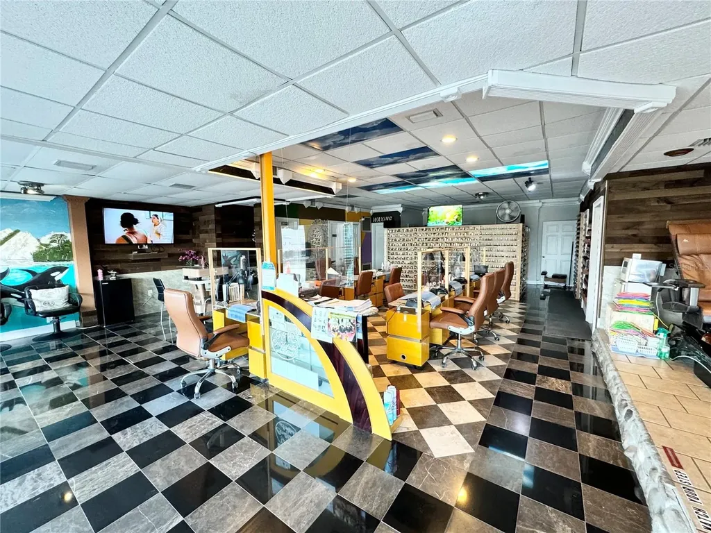 3080 Bee Ridge Road Sarasota FL 34239