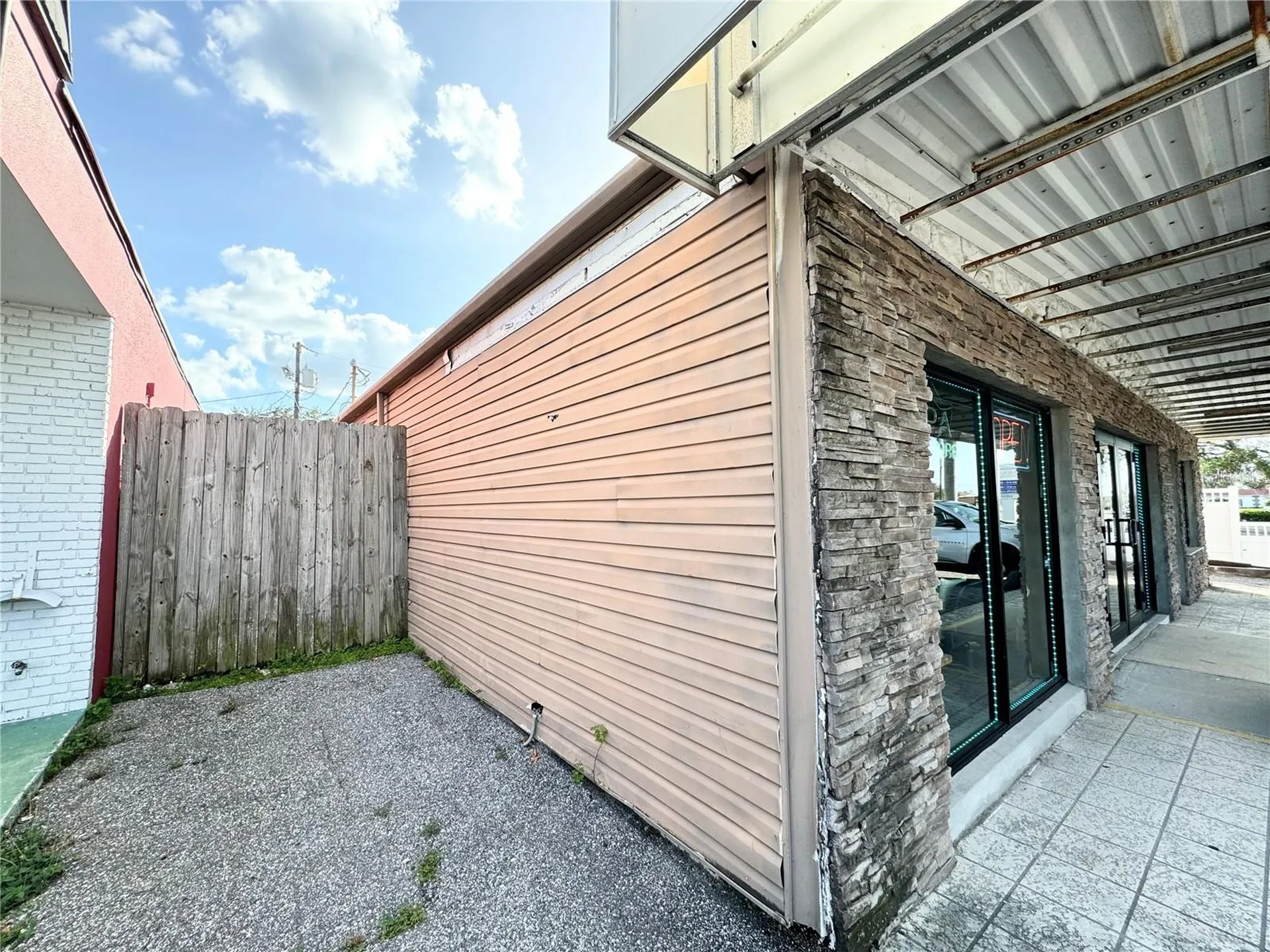 3080 Bee Ridge Road Sarasota FL 34239