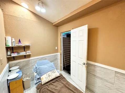 3080 Bee Ridge Road Sarasota FL 34239