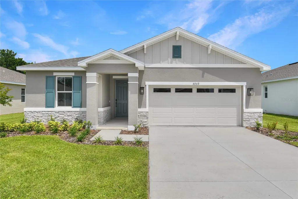 4060 Bannock Avenue Tavares FL 32778