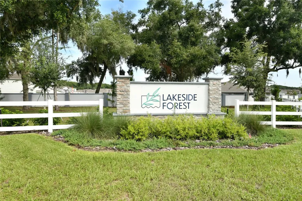 4060 Bannock Avenue Tavares FL 32778