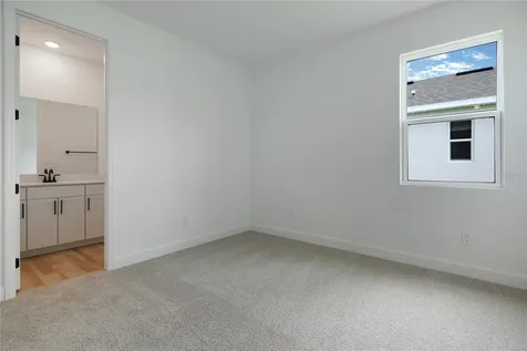 4060 Bannock Avenue Tavares FL 32778