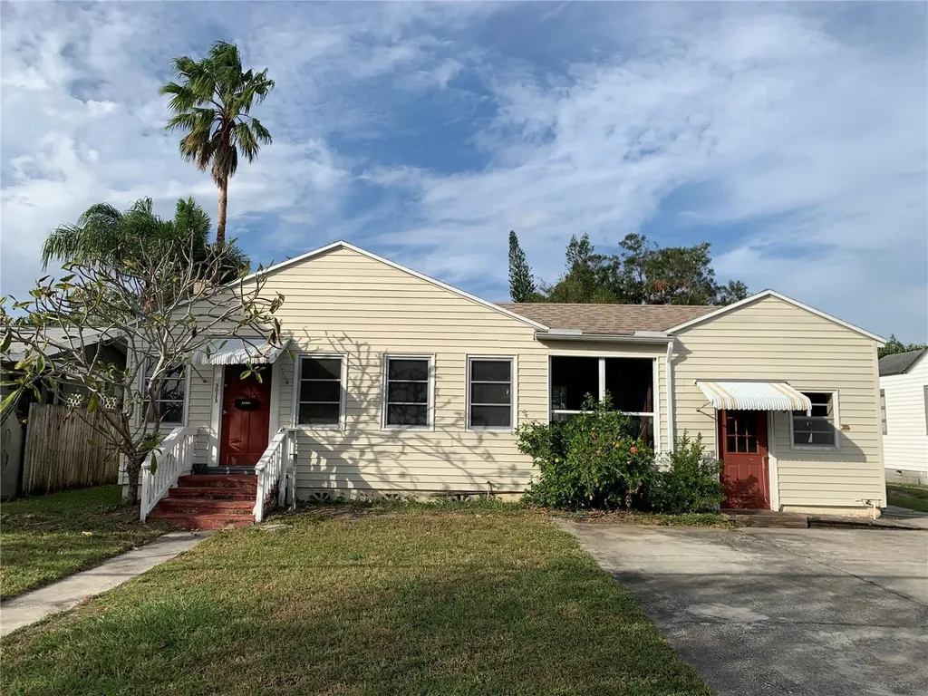 3015 9th Avenue N St Petersburg FL 33713