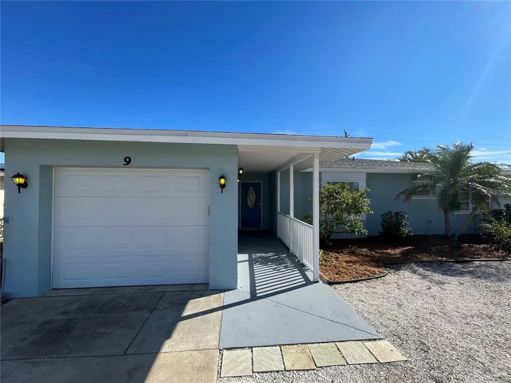 9 Annapolis Lane Rotonda West FL 33947