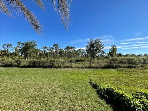 9 Annapolis Lane Rotonda West FL 33947
