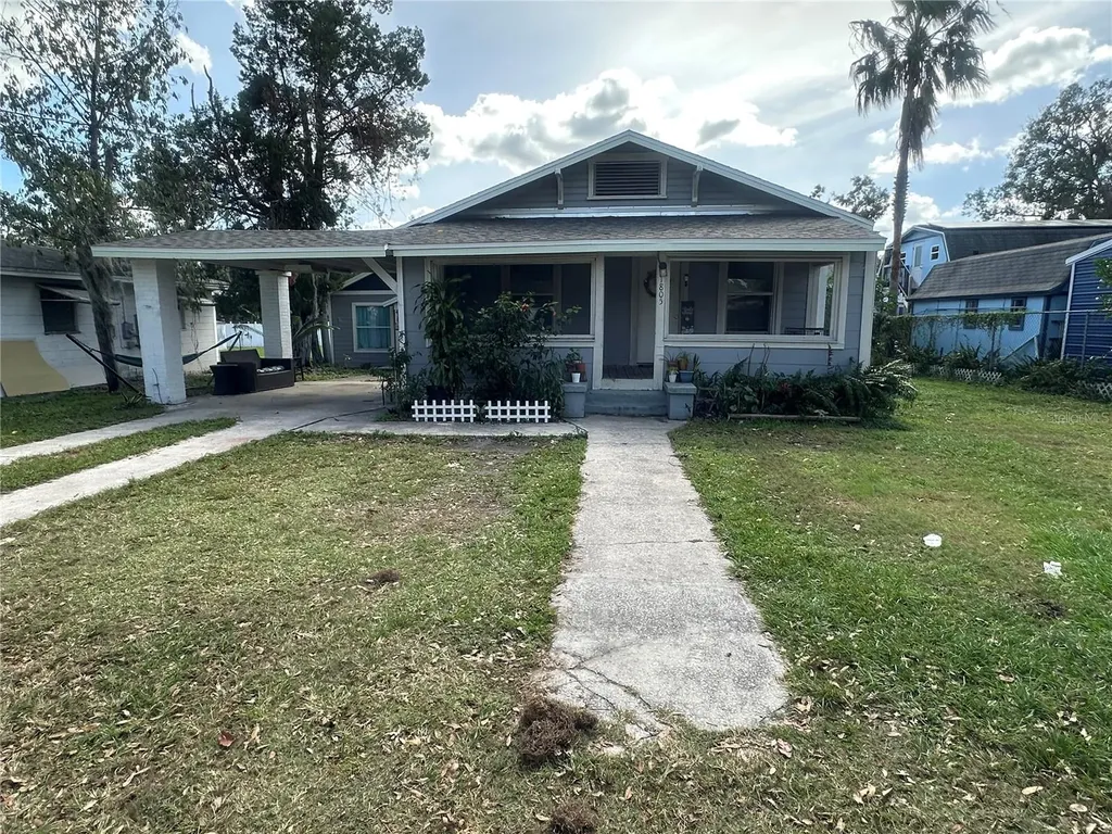1805 W Granfield Avenue Plant City FL 33563
