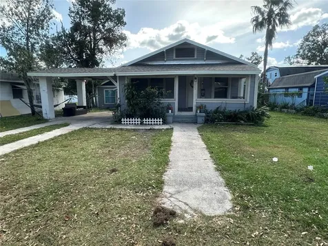 1805 W Granfield Avenue Plant City FL 33563