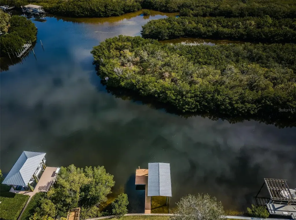 624 N Mayo Street Crystal Beach FL 34681