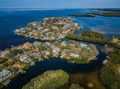 624 N Mayo Street Crystal Beach FL 34681