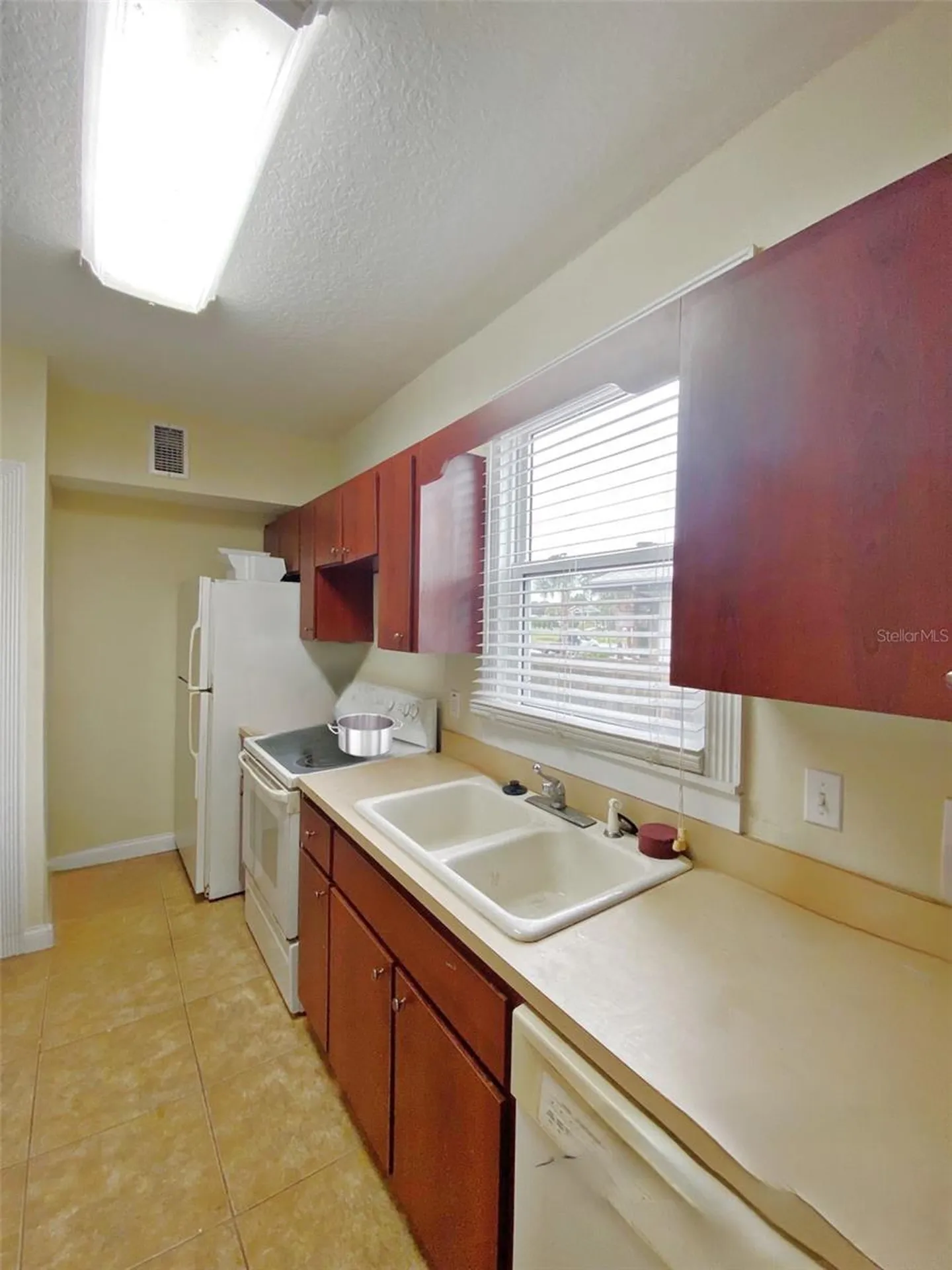 624 N Wild Olive Avenue Daytona Beach FL 32118