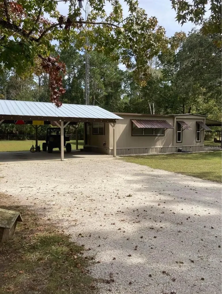 9083 NW 128 Court Chiefland FL 32626