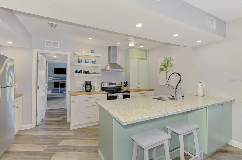 2400 N Beach Road Englewood FL 34223