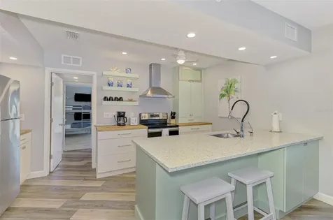 2400 N Beach Road Englewood FL 34223