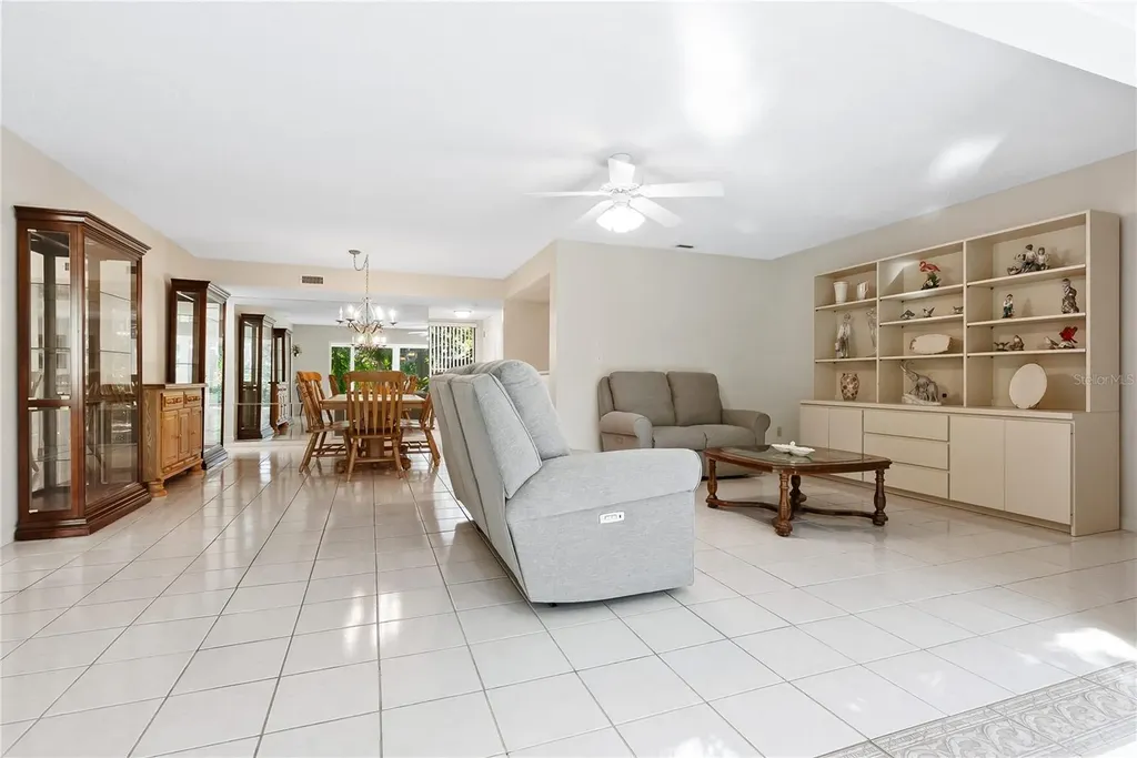 1717 Pelican Cove Road Sarasota FL 34231