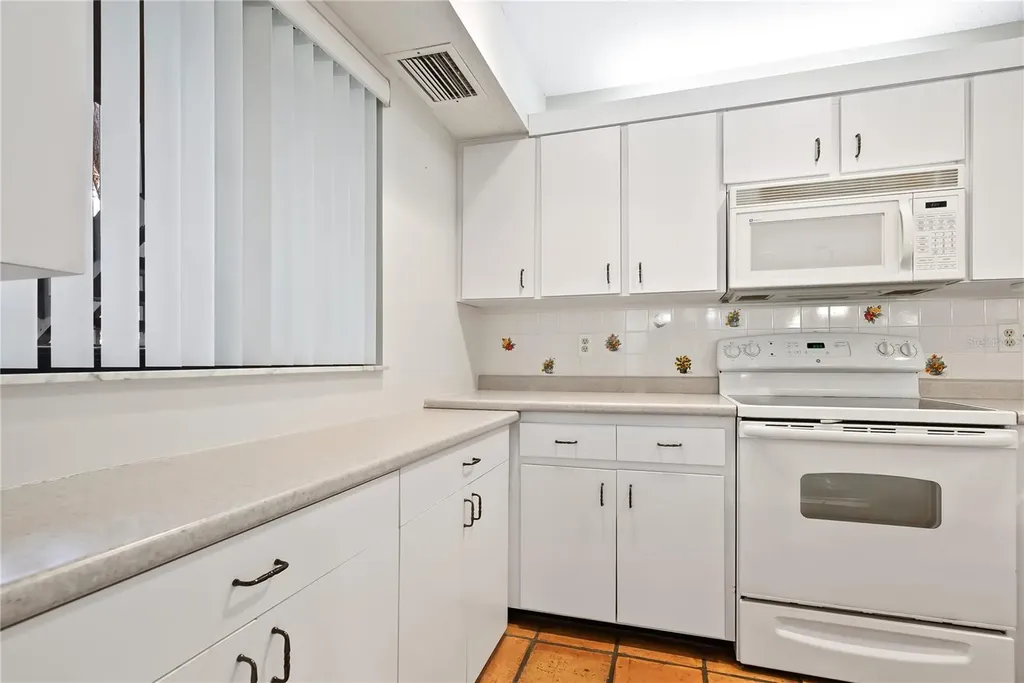 1717 Pelican Cove Road Sarasota FL 34231