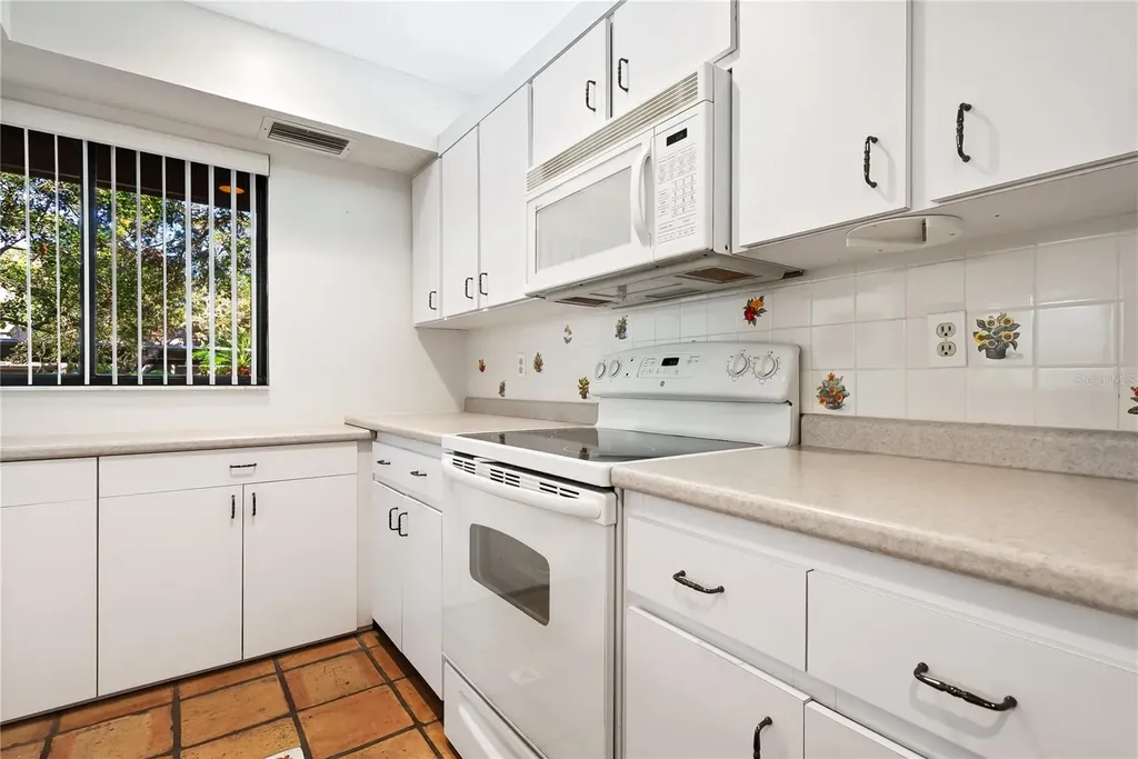 1717 Pelican Cove Road Sarasota FL 34231
