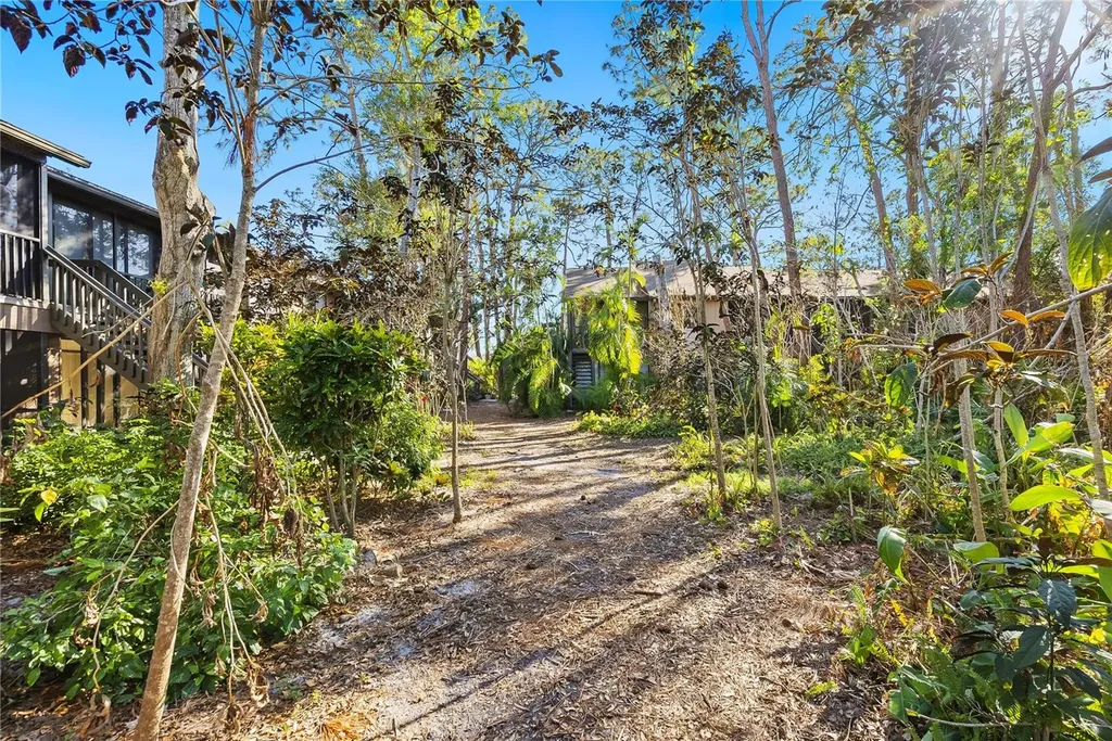 1717 Pelican Cove Road Sarasota FL 34231