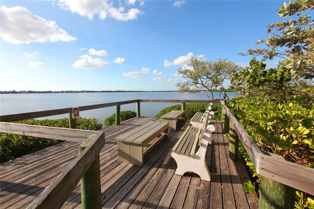 1717 Pelican Cove Road Sarasota FL 34231