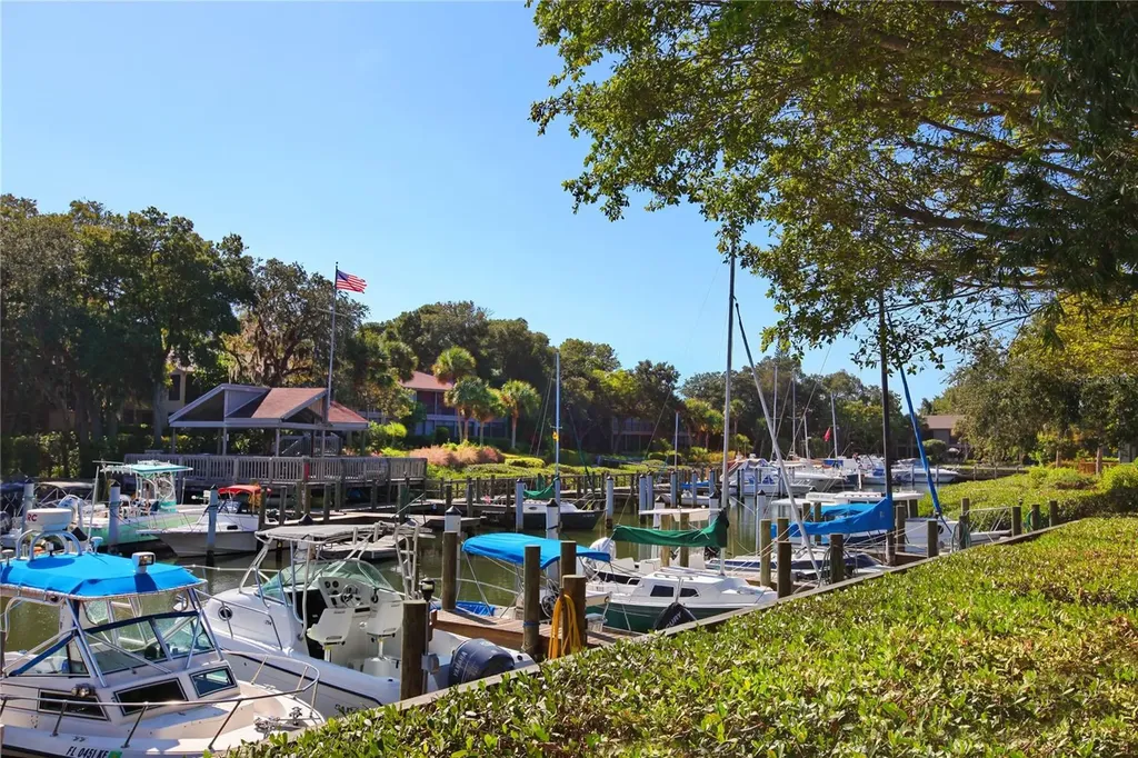 1717 Pelican Cove Road Sarasota FL 34231