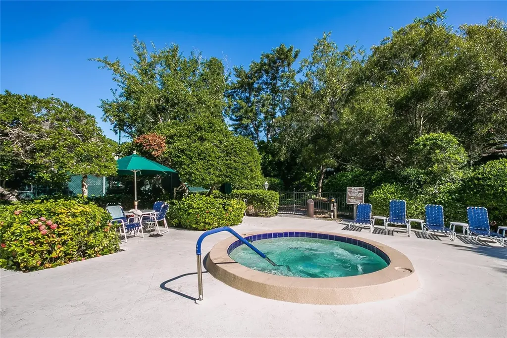 1717 Pelican Cove Road Sarasota FL 34231