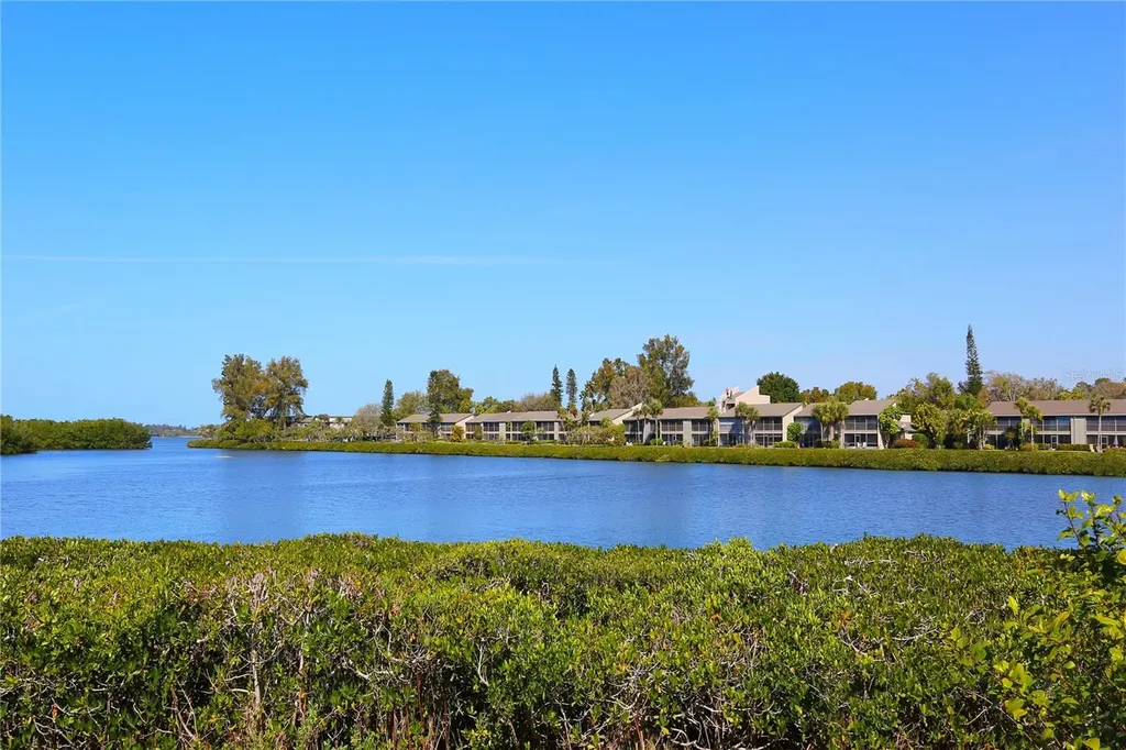 1717 Pelican Cove Road Sarasota FL 34231