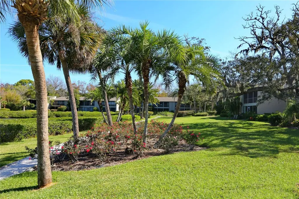 1717 Pelican Cove Road Sarasota FL 34231