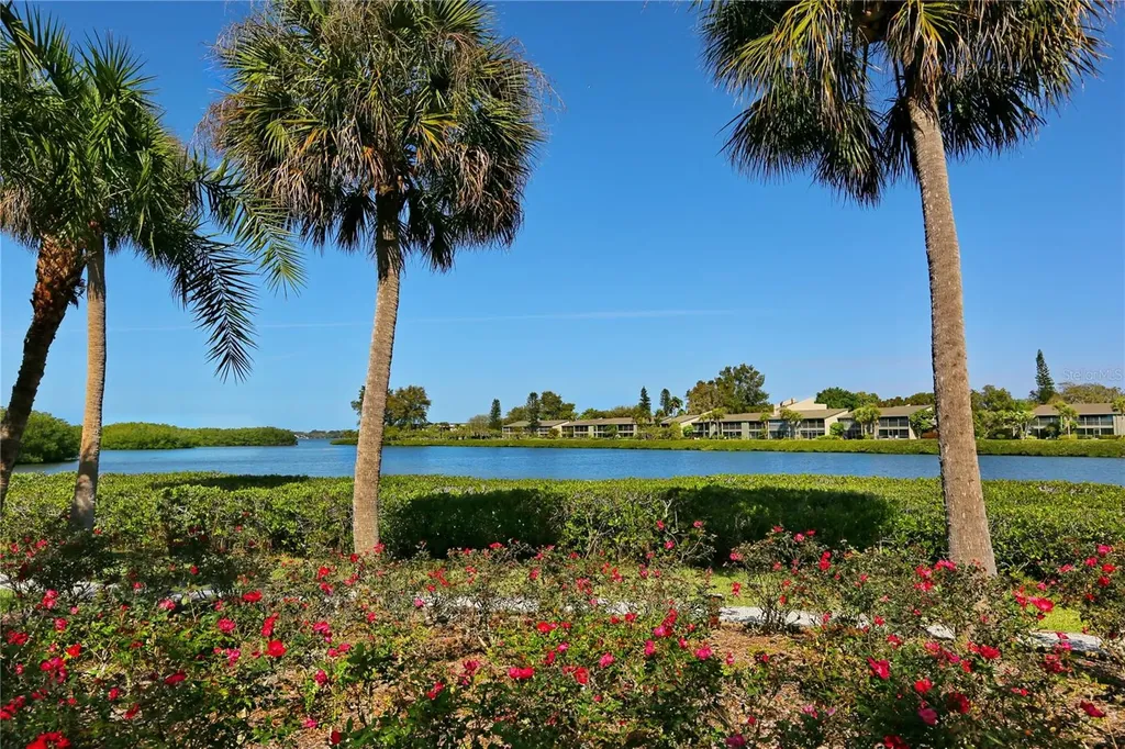 1717 Pelican Cove Road Sarasota FL 34231
