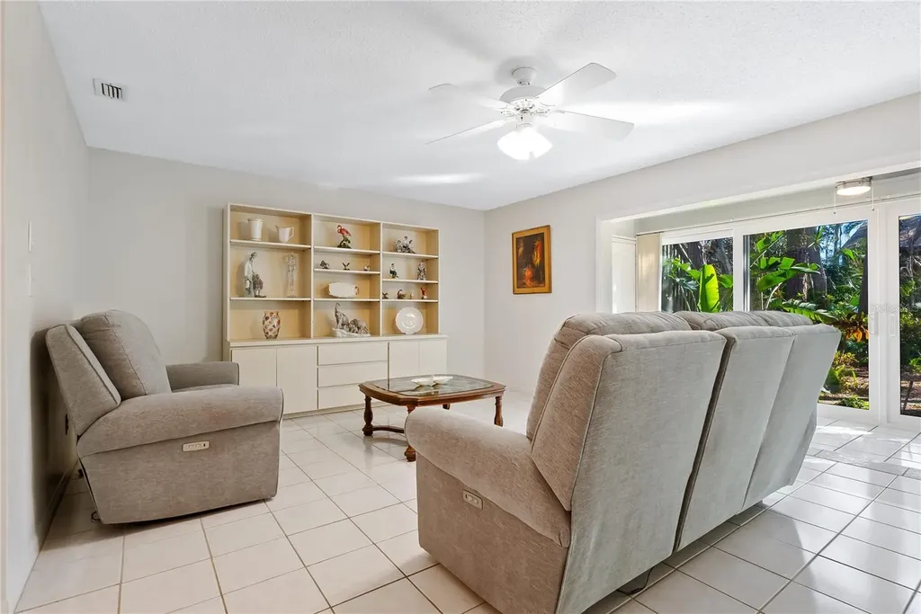 1717 Pelican Cove Road Sarasota FL 34231