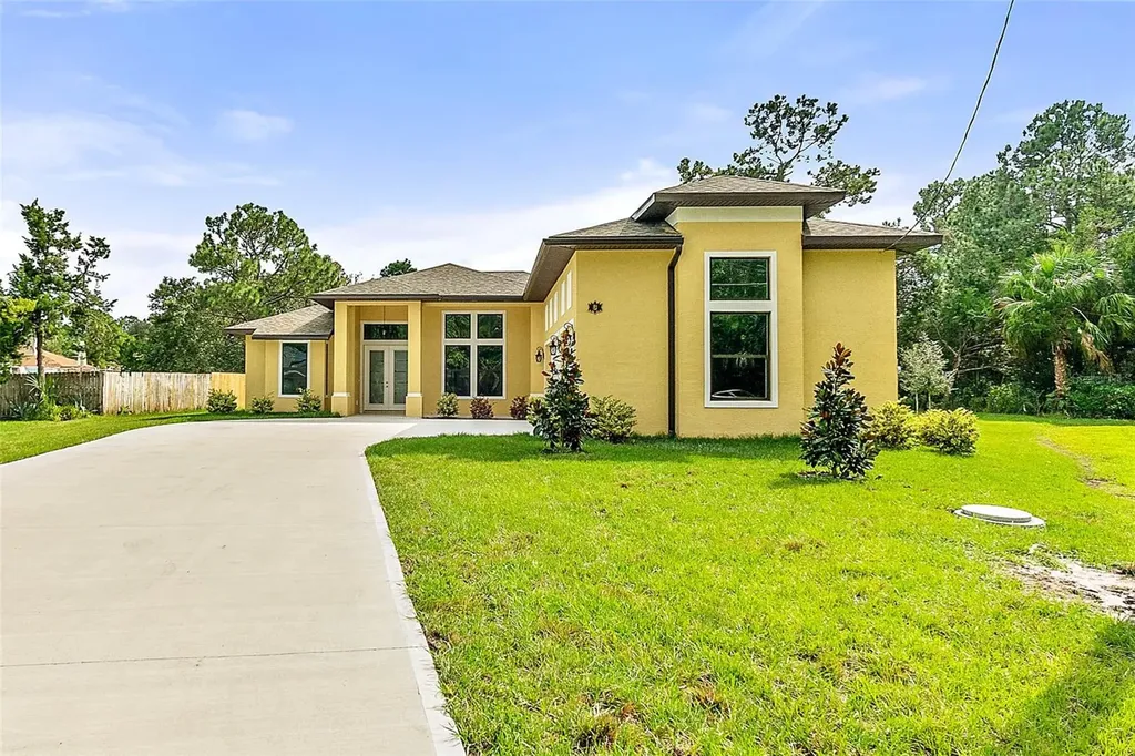 3 White Holly Place Palm Coast FL 32164