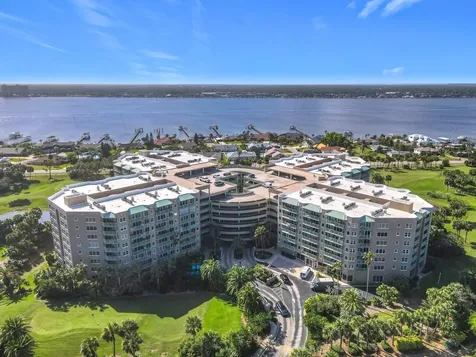 4 Oceans West Boulevard Daytona Beach FL 32118