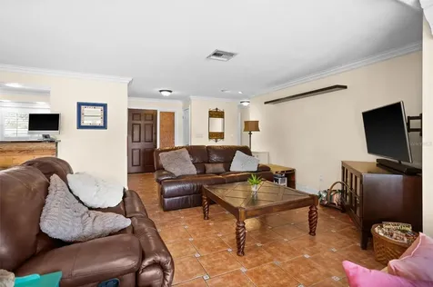 1699 Alcazar Way S St Petersburg FL 33712